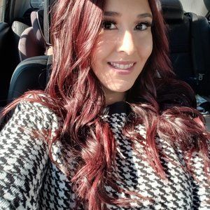 Meet your Posher, Denise